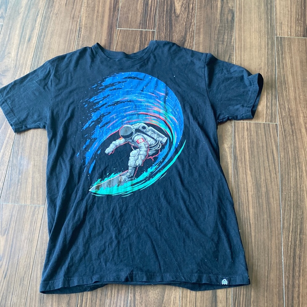 100% cotton vintage T 2/$25